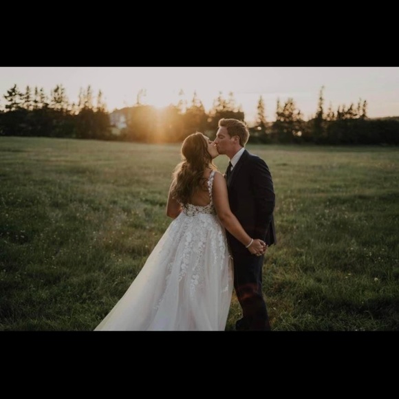 Allure Wedding Dress - Picture 6 of 6